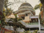 Jelajahi Kedamaian dan Spiritualitas di Bulan Ramadhan dengan Menjelajahi Keindahan Budaya Indonesia Jelajahi Kedamaian dan Spiritualitas di Bulan Ramadhan - Masjid Tiban (Seribu Pintu) Malang