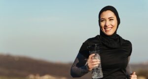 Mau Tetap Bugar di Bulan Ramadan? Ikuti Tips Dari Urbanvibes ini! Ilustrasi Bugar saat Ramadan - poto- freepik