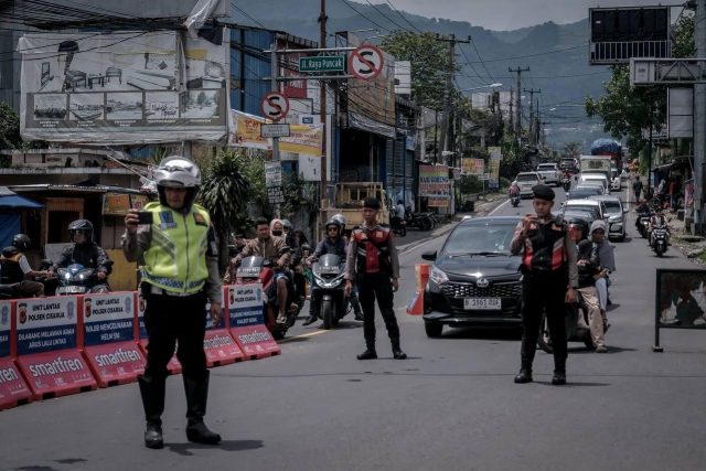 Kemenparekraf Perkuat Mitigasi Atasi Kemacetan di Kawasan Puncak Saat Libur Panjang