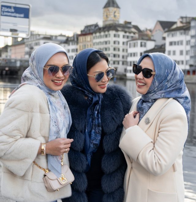 Linda Anggrea, Sarah Sofyan, dan Harumi Buttonscarves Switzerland Series - sumber foto Buttonscarves