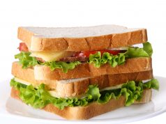 Memaksimalkan Hidup Sebagai Generasi Sandwich: Tips Mengelola Beban dengan Bijak ilustrasi generasi sandwich