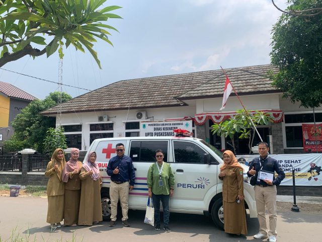 PERURI Serahkan Satu Unit Ambulans untuk Tingkatkan Pelayanan Kesehatan di Kecamatan Jomin Kabupaten Karawang