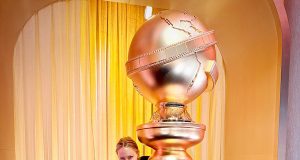 Golden Globes 2025: Perayaan Gemilang Dunia Film dan TV Dimulai Golden Globes 2025 - sumber foto Instagram @nikkiglaser