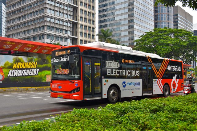 TransJakarta Sistem BRT Terpanjang di Dunia dan Pencapaian di 2024 - sumber foto Istock