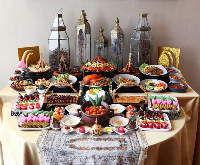 Foto Buffet Promo Ramadhan Holiday Inn & Suites Jakarta Gajah Mada - sumber foto Istimewa