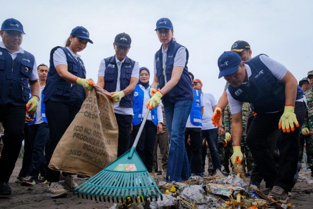 Kemenpar Bersama Pemprov DKI dan AGP Gelar Gerakan Wisata Bersih di Kota Tua Jakarta