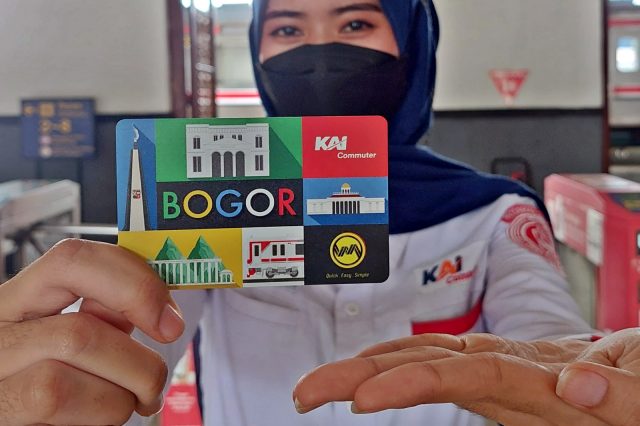 KAI Commuter Gandeng KAI Services, Transaksi Menggunakan KMT, Pengguna Dapat Diskon 10 Persen di Loko Café