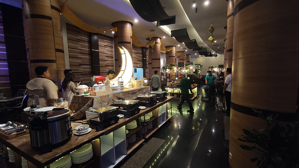 Teras Ramadhan Lorin Hotel Sentul - sumber foto dailylife/iqbal