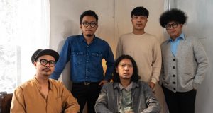 “Tak Ada Yang SepertiMu” – Sebuah Doa yang Mengalun dari Good Morning Everyone "Tak Ada Yang SepertiMu" – Sebuah Doa yang Mengalun dari Good Morning Everyone