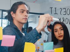 Passion VS Tuntutan Karier: Begini Realita Worklife Gen Z di Agency ilustrasi passion vs tuntutan karier - sumber gambar FREEPIK