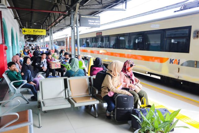 PT Kereta Api Indonesia (KAI) Daop 1 Jakarta Catat 54 Persen dari 1 Juta Tiket yang Disediakan telah Terjual