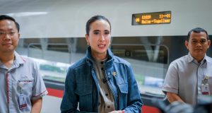 Menteri Pariwisata Apresiasi Persiapan KCIC Layani Penumpang Whoosh di Libur Lebaran Menteri Pariwisata Apresiasi Persiapan KCIC Layani Penumpang Whoosh di Libur Lebaran