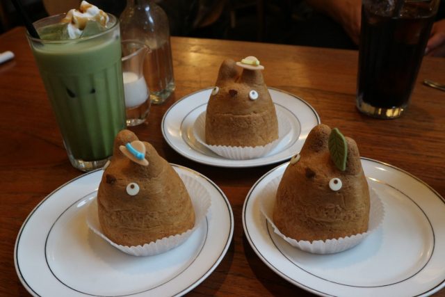 Totoro Cream Puff di Shirohige's Cream Puff Factory - sumber foto japantravel.com/Jane Pipkin