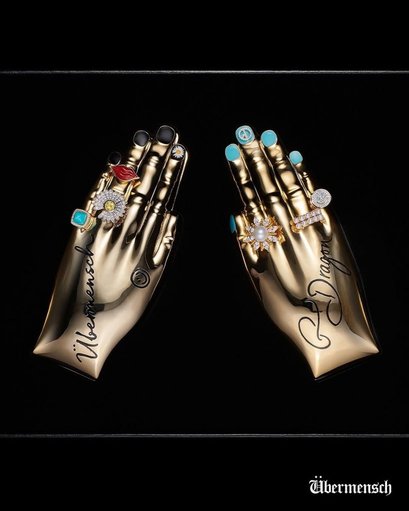 Case kacamata G-Dragon dan Gentle Monster - sumber foto übermensch