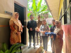 Aston Serang Renovasi Toilet Sekolah di Serang, Komitmen Nyata untuk Pendidikan dan Lingkungan Sehat renovasi toilet sekolah CSR Aston Serang - sumber foto istimewa