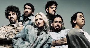 Linkin Park Kembali Menggema: “Up From the Bottom” Tembus Nomor Satu Billboard, Catatkan Sejarah Baru Linkin Park Kembali Menggema: "Up From the Bottom" Tembus Nomor Satu Billboard, Catatkan Sejarah Baru