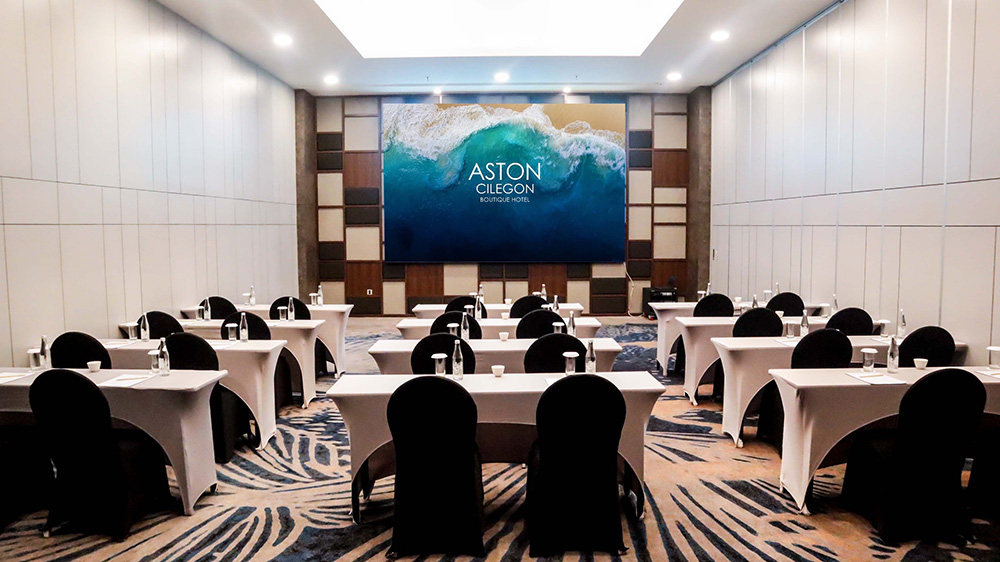 Fasilitas Baru Videotron di Meeting Room Aston Cilegon - sumber foto istimewa