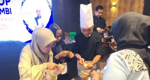 PERURI Gelar Workshop Mengukir Umbi untuk Tingkatkan Keterampilan Pelaku UMKM PERURI Gelar Workshop Mengukir Umbi untuk Tingkatkan Keterampilan Pelaku UMKM