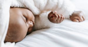 Tidur Nyenyak Tanpa Nyamuk? Ini Solusi Aman untuk Kamar Anak!