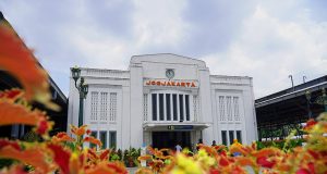 Stasiun Yogyakarta Jadi Stasiun Paling Instagramable di Indonesia, Ini Transformasinya! Stasiun Yogyakarta - sumber foto istock