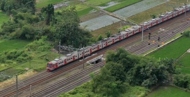 Commuter Line Terbukti Ramah Lingkungan, BRIN Ungkap Jejak Karbon Lebih Rendah!