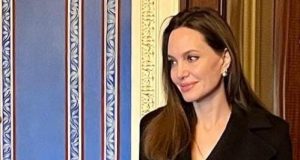 Dua Film Keren ‘Couture’ Angelina Jolie dan Film Franz Kafka Siap Unjuk Gigi di San Sebastian Dua Film Keren 'Couture' Angelina Jolie dan Film Franz Kafka Siap Unjuk Gigi di San Sebastian