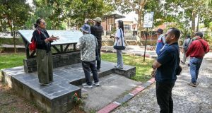 Kemenpar Promosikan Pariwisata dan Gastronomi Lokal Danau Toba Melalui Fam Trip Kemenpar Promosikan Pariwisata dan Gastronomi Lokal Danau Toba Melalui Fam Trip