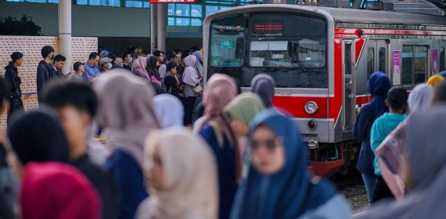 Update Commuter Line Rangkasbitung: Jalur Tanah Abang–Palmerah Masih Tertutup, KAI Lakukan Rekayasa Perjalanan