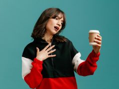 Cewek Suka Kopi = Cewek Kesepian? Fakta Mengejutkan di Baliknya! Ilustrasi Cewek Suka Kopi = Cewek Kesepian? Fakta Mengejutkan di Baliknya! Foto: Freepik