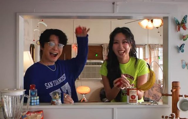 Video Musik “2” Rilis: Chemistry Hoshino Gen dan Lee Youngji Bikin Baper