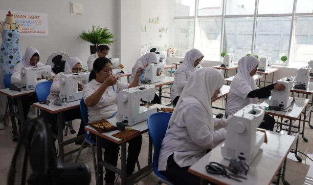 “Stay for Good”: Menginap & Berbagi di Holiday Inn & Suites Jakarta Gajah Mada Jakarta