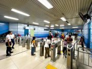 Perayaan Maulid Nabi Picu Lonjakan Penumpang di Stasiun Juanda, KAI Commuter Ambil Langkah Antisipasi Perayaan Maulid Nabi Picu Lonjakan Penumpang di Stasiun Juanda, KAI Commuter Ambil Langkah Antisipasi