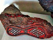 Jejak Fashion Kuno, Sepatu Kulit Merah Scythian dari 2.300 Tahun Lalu sepatu scythia 2300 tahun - sumber foto Instagram