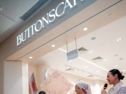 Modest Fashion Nusantara Resmi Menyapa Dunia dari Jewel Changi Airport Buttonscarves hadir Jewel Changi Airport Singapore - sumber foto Buttonscarves