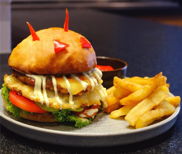 Hallow-Treats di Hotel Osaka PIK 2: Rayakan Halloween dengan Yokai Night