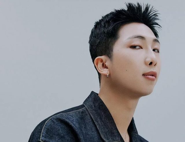 RM BTS Jadi Artis K-pop Pertama yang Sampaikan Pidato Utama di APEC CEO Summit 2025 RM BTS Jadi Artis K-pop Pertama yang Sampaikan Pidato Utama di APEC CEO Summit 2025