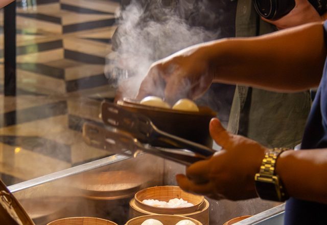 Dimsum on Sunday Brunch Broadway All Day Dining di ARTOTEL Suites Aquila Bandung - sumber foto ARTOTEL Dimsum on Sunday Brunch Broadway All Day Dining di ARTOTEL Suites Aquila Bandung - sumber foto ARTOTEL