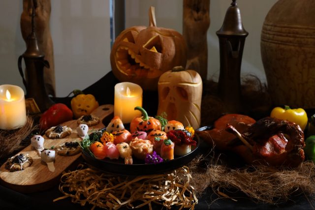 “FOOD MONSTER” – A HALLOWEEN DINNER With Mulyana (the Mogus) di Mangkuluhr ARTOTEL Suites “FOOD MONSTER” – A HALLOWEEN DINNER With Mulyana (the Mogus) di Mangkuluhr ARTOTEL Suites