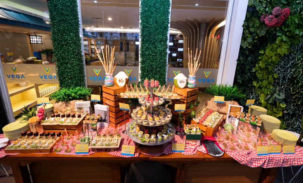 Vega Hotel Gading Serpong Rayakan Tahun Baru Lewat 