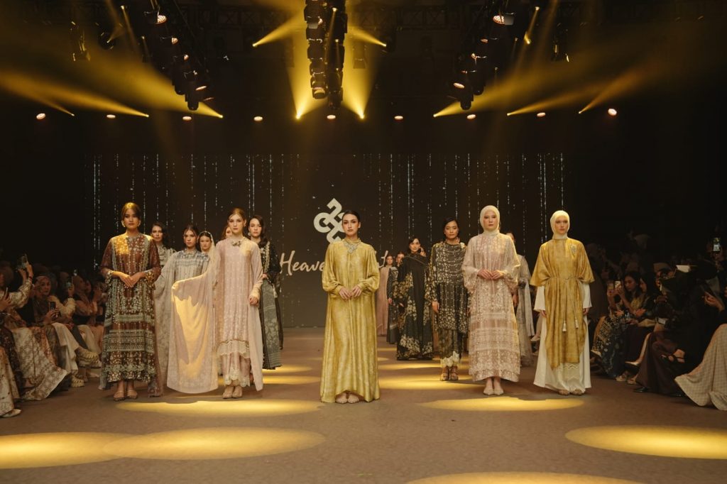 Heaven Lights 7th Annual Show Heaven Lights bertajuk “Anashera” - sumber foto Heaven Lights