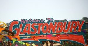 Tiket resale Glastonbury 2024 habis terjual dalam 22 menit! Konser Glastonbury 2024
