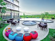 Hotel NEO: Pilihan Akomodasi Modern dan Futuristik bagi Generasi Milenial Pool - NEO Eltari Kupang - Med