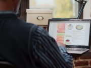 Mengapa Mengetahui Jumlah Traffic Website Kompetitor Penting Bagi Anda? Ilustrasi traffic website - sumber foto Freepik