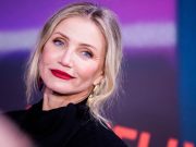 10 Tahun Hiatus, Cameron Diaz Tampil Elegan di Pemutaran Perdana Film Comeback-nya ‘Back In Action’ Cameron Diaz Tampil Elegan di Pemutaran Perdana Film Comeback-nya 'Back In Action' foto: gettyimages