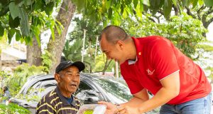 Perayaan Ulang Tahun Ke-6 Swiss-Belresort Dago Heritage: Momen Berbagi dan Bersyukur Lunchbox Sharing Perayaan Ulang Tahun Ke-6 Swiss-Belresort Dago Heritage
