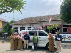 PERURI Serahkan Satu Unit Ambulans untuk Tingkatkan Pelayanan Kesehatan di Kecamatan Jomin Kabupaten Karawang PERURI Serahkan Satu Unit Ambulans untuk Tingkatkan Pelayanan Kesehatan di Kecamatan Jomin Kabupaten Karawang