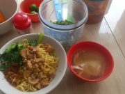 Inilah 4 Perbedaan Dasar Mie Ayam Bangka vs Mie Ayam Jawa yang Wajib Kalian Tahu Inilah 4 Perbedaan Dasar Mie Ayam Bangka vs Mie Ayam Jawa yang Wajib Kalian Tahu