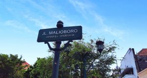 Mulai 2025, Merokok di Kawasan Malioboro Akan Dikenakan Denda Hingga Rp 7,5 Juta Kawasan Malioboro - sumber foto Istock