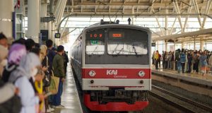 Boleh Makan dan Minum di Commuter Line Saat Berbuka, Ini Aturannya! Peminat Commuter Line Melesat, Tembus 5,3 Juta Pengguna di Awal Masa Angkutan Lebaran