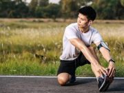 5 Kebiasaan 5 Menit yang Bisa Bikin Hidup Kamu Lebih Berkualitas Ilustrasi stretching, foto freepik